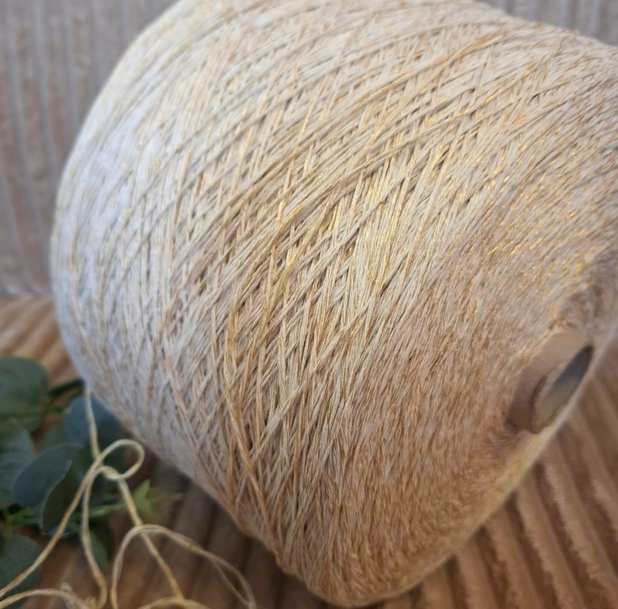 Medvilnės siūlai – lengvi ir subtiliai žvilgantys COTTON LUX (100 g)