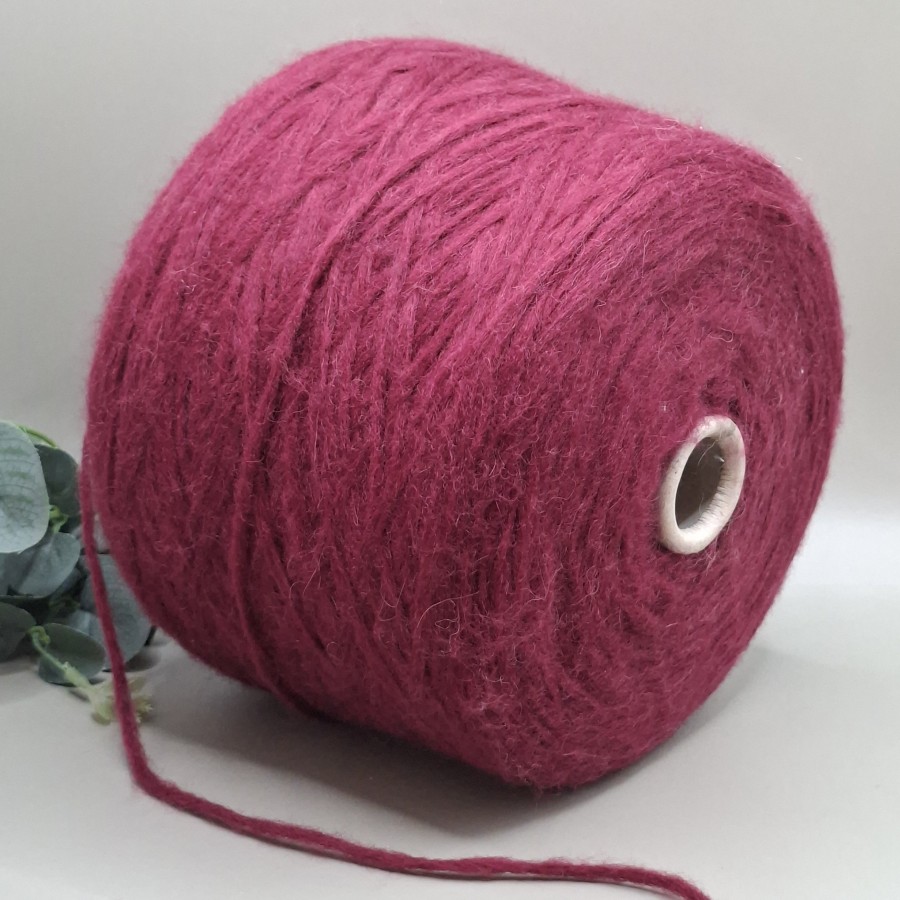 Pusvilnė – lengvi, švelnūs siūlai LATEMAR (100 g)