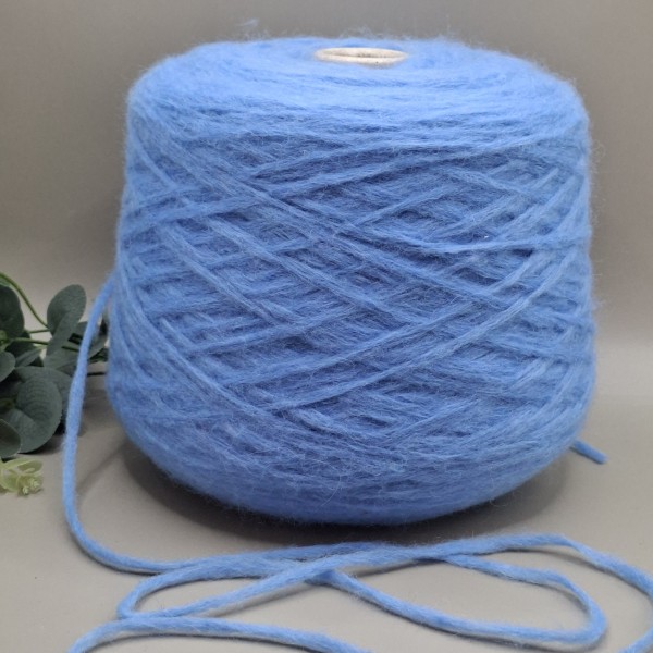 Pusvilnė – lengvi, švelnūs siūlai LATEMAR (100 g)