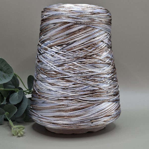 Dekoratyviniai siūlai – blizgūs, margi (100 g)