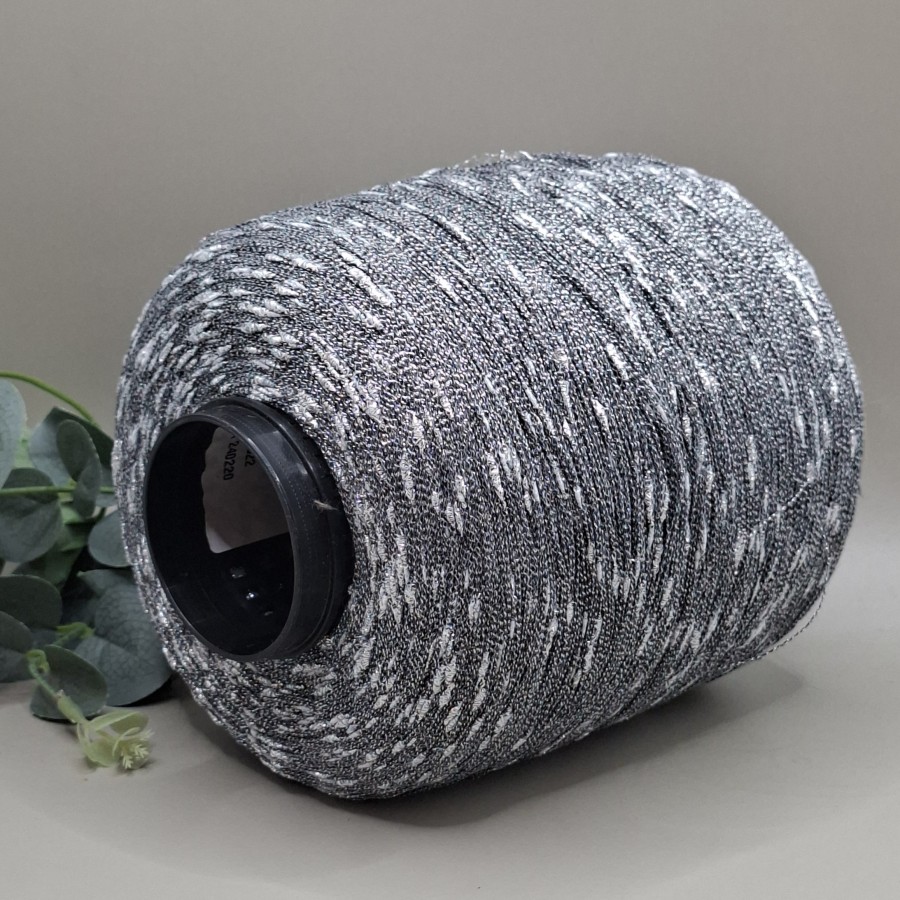 Metalizuotas liurekso siūlas – labai plonas, sidabrinis BEAD (50 g) Metalizuotas liurekso siūlas – labai plonas, sidabrinis BEAD (50 g)