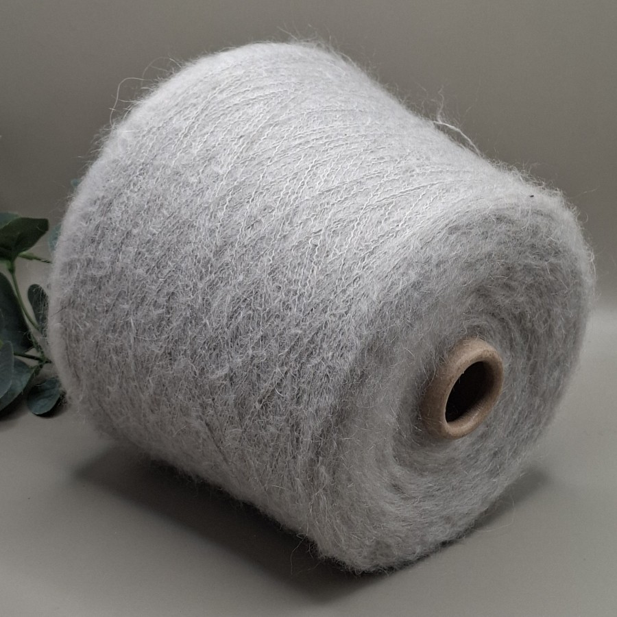 Moherio siūlai – pūkuoti, lengvi SOFT 9 (100 g)