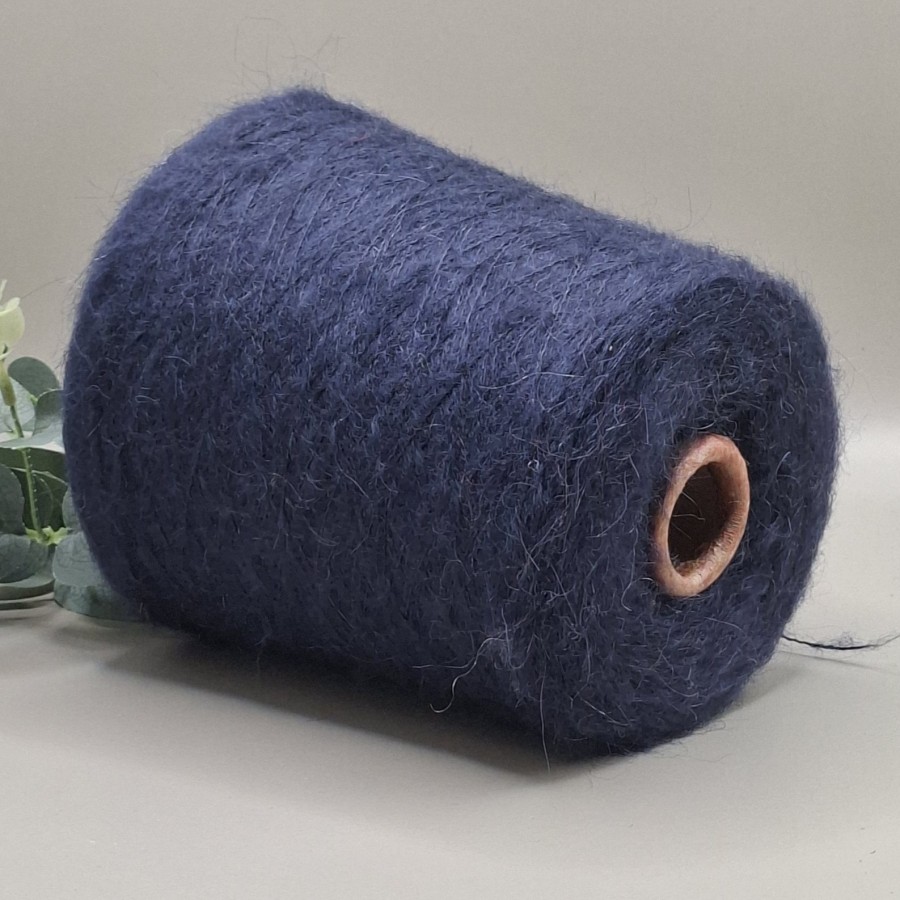 Moherio siūlai – pūkuoti, lengvi SOFT 9 (100 g) Moherio siūlai – pūkuoti, lengvi SOFT 9 (100 g)