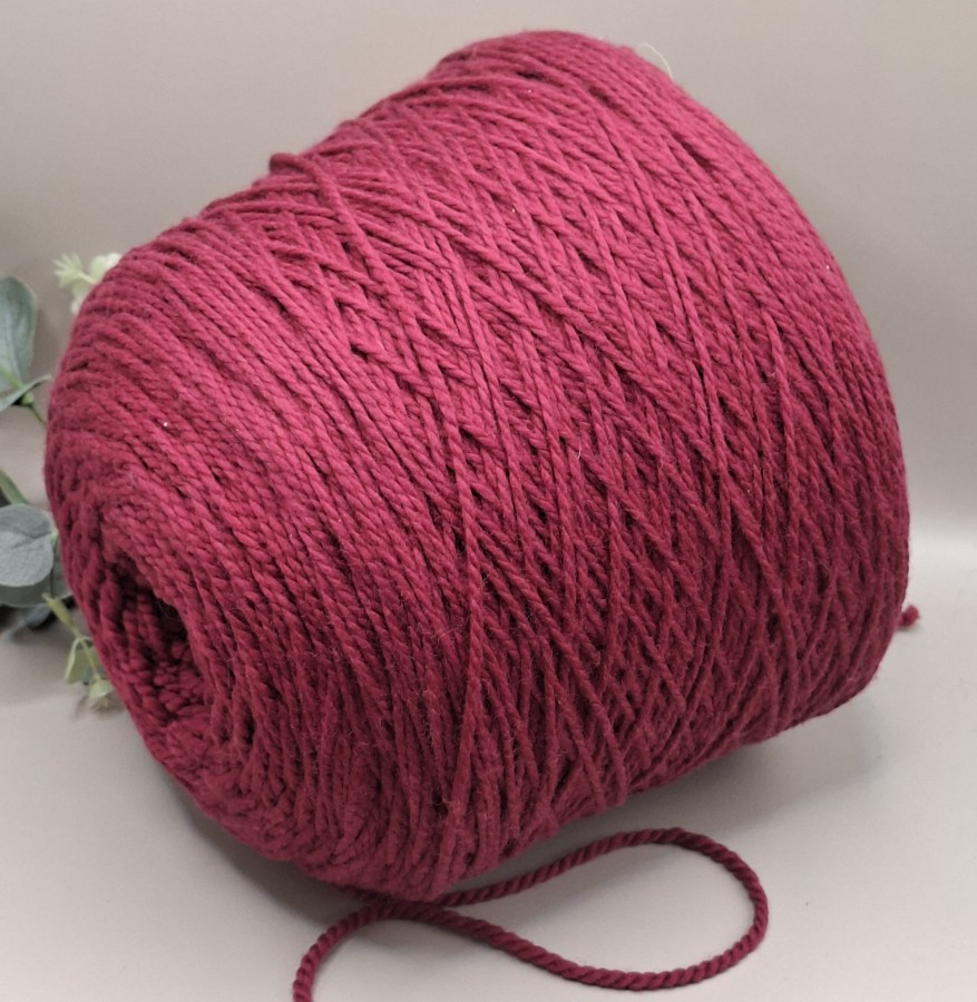 Merino vilna – labai stori, glotnūs MERI WOLL siūlai (100 g)