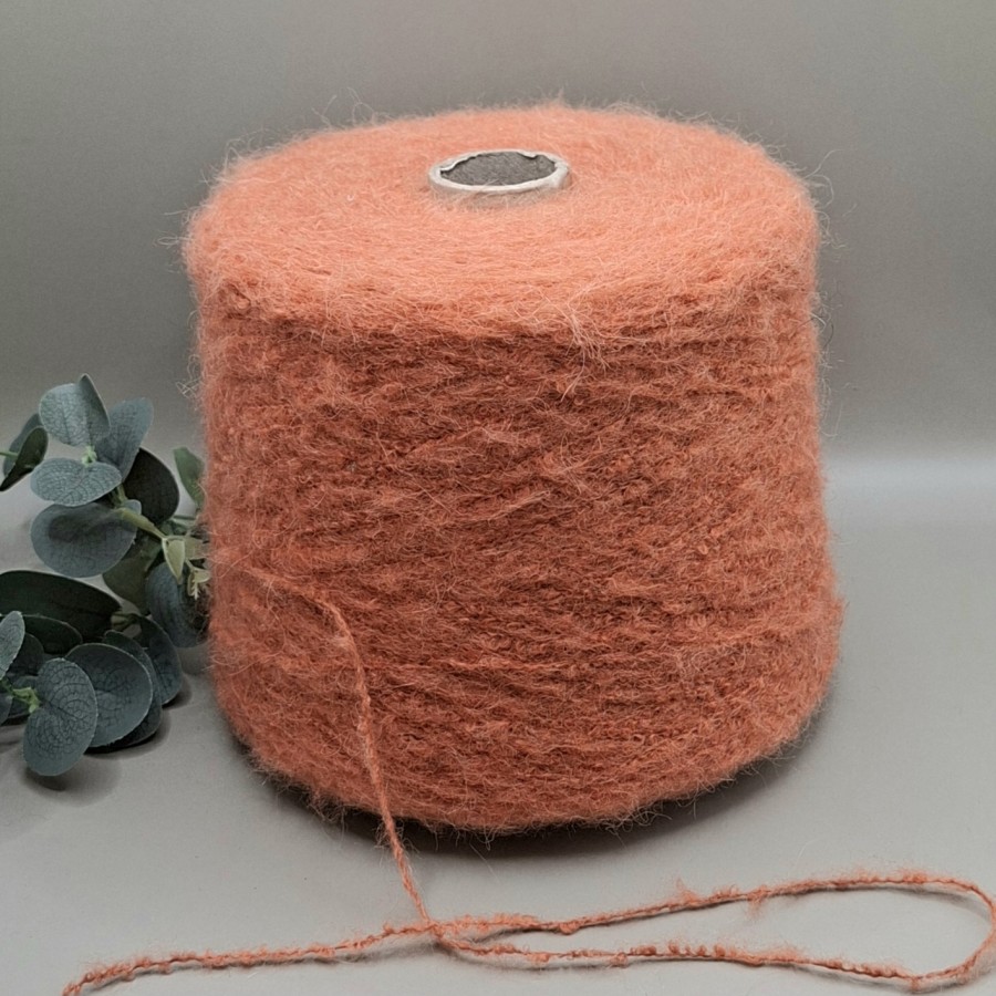Alpakos ir merino vilnos siūlai – pūkuoti RAS WILD (100 g)