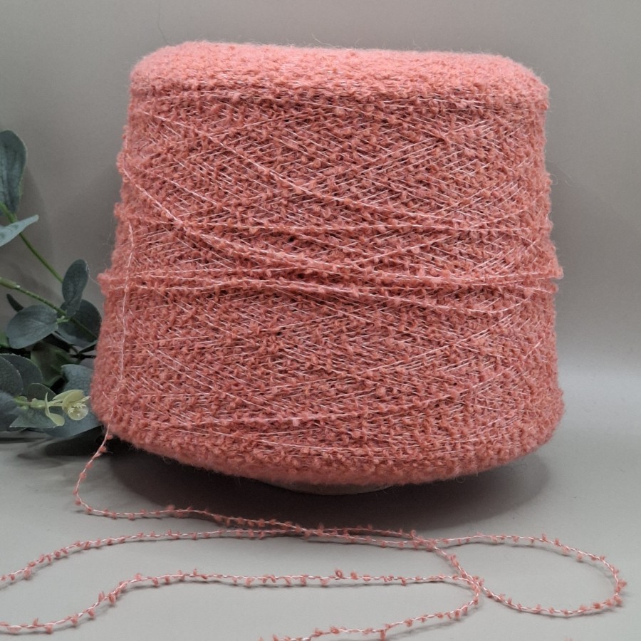Buklė (bouclé) siūlai – garbanoti ir purūs, su vilna (100 g)