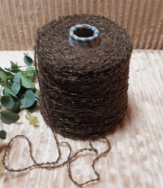 Buklė siūlai su tvido efektu – tekstūruoti ir švelnūs (100 g)