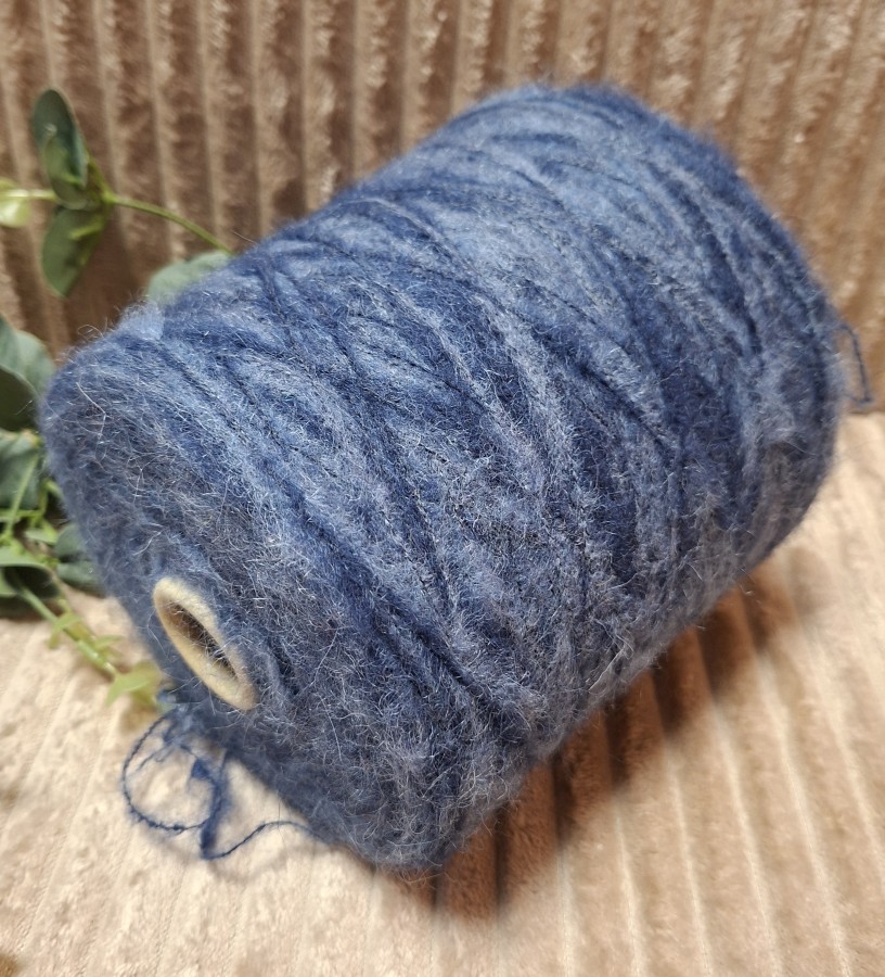 Melanžiniai moherio siūlai – natūralūs ir tekstūriški (100 g)