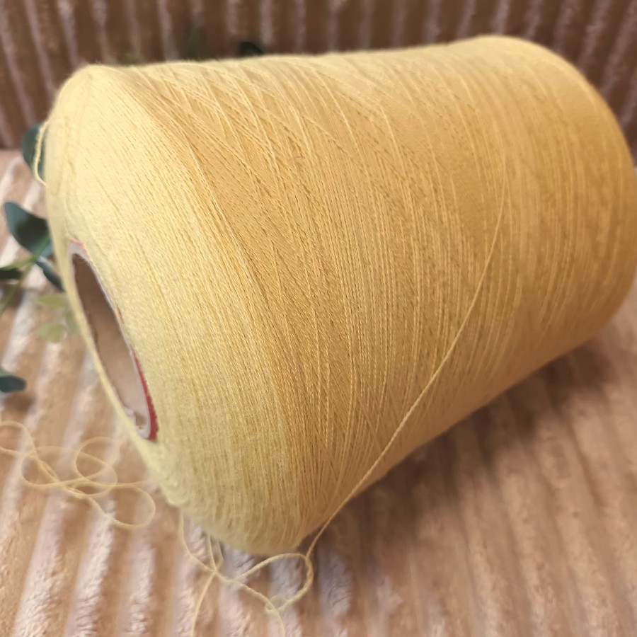 Merino vilnos siūlai „Victoria“ – lengvi ir švelnūs (100 g)