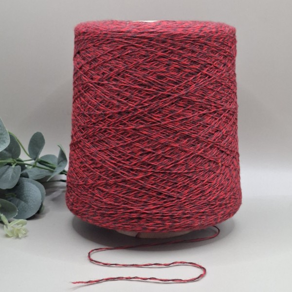Itališki merino vilnos siūlai – raudoni, lengvi ir patvarūs MERINOS GEO (100 g)