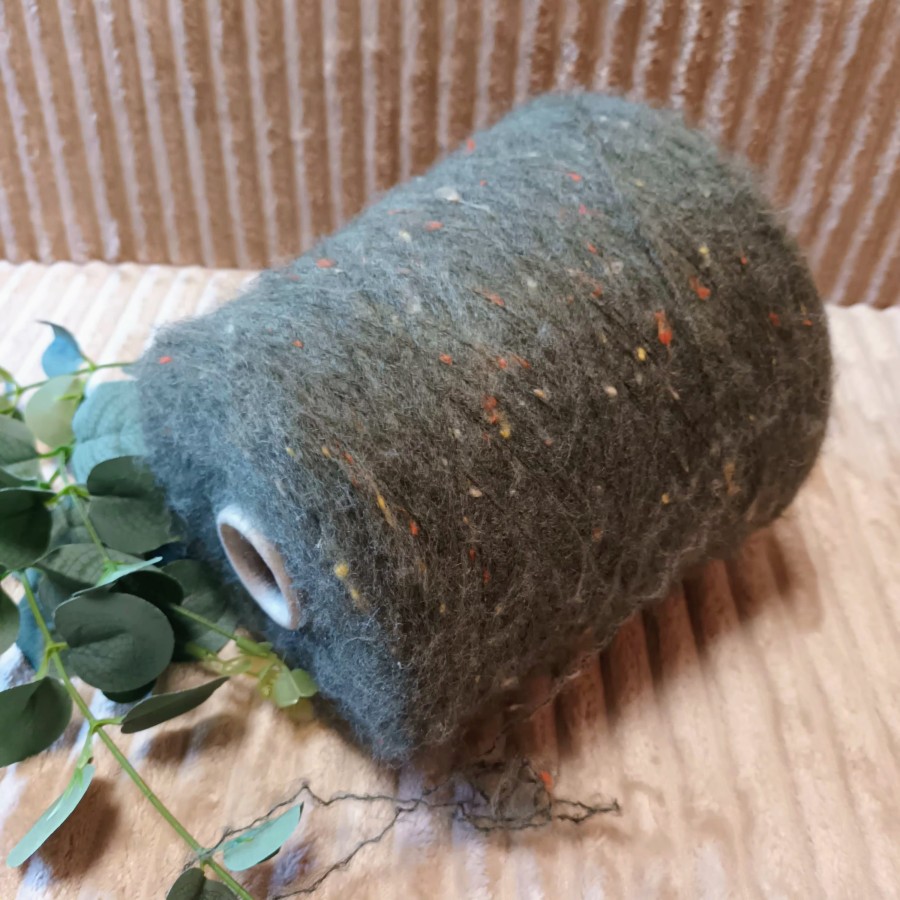 Pusvilnės siūlai – su tvido efektu (100 g)