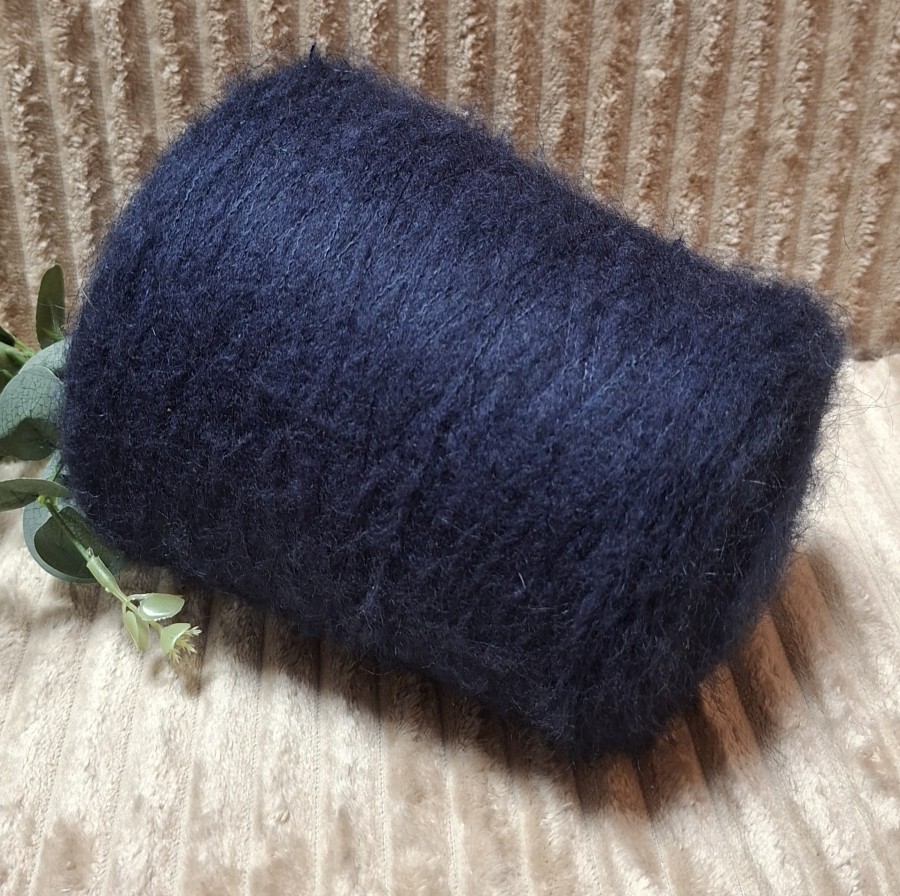 Kid moherio siūlai DIABLO – purūs ir itin švelnūs (100 g)