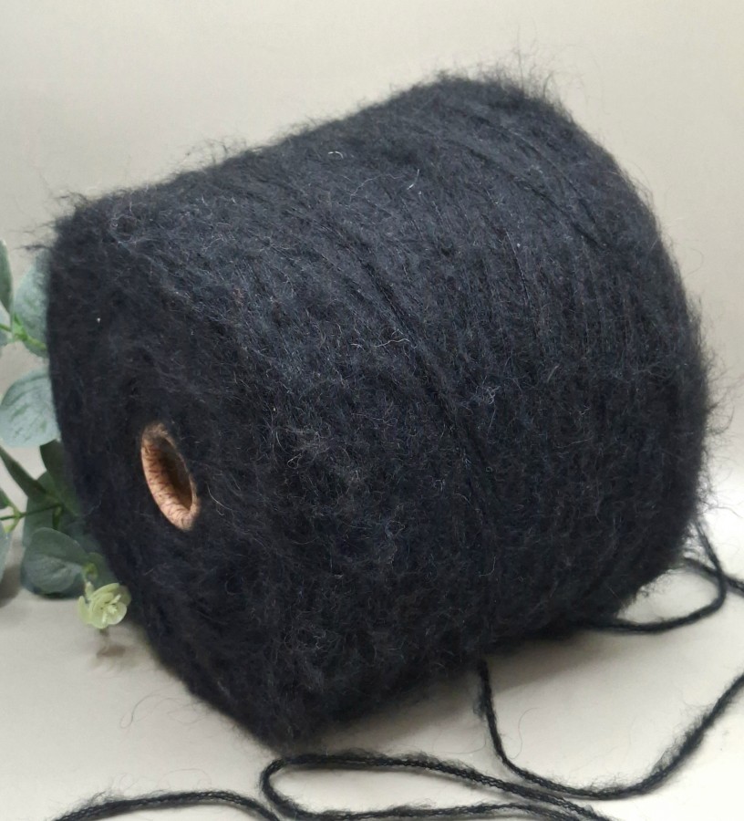 Moherio siūlai – lengvi ir pūkuoti (100 g)