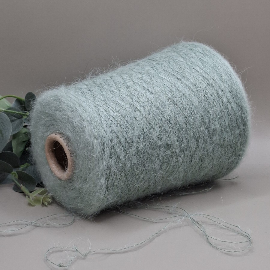 Kid moherio siūlai – lengvi, pūkuoti ir švelnūs (50 g)
