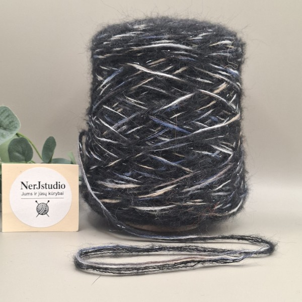 Melanžiniai siūlai su sidabrine gija – juodi GRINTOSO (350 g)