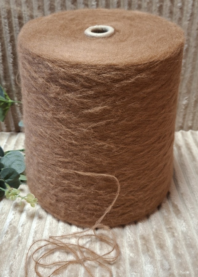 Siūlai su merino vilna ir šilku – švelnūs ir purūs (100 g)