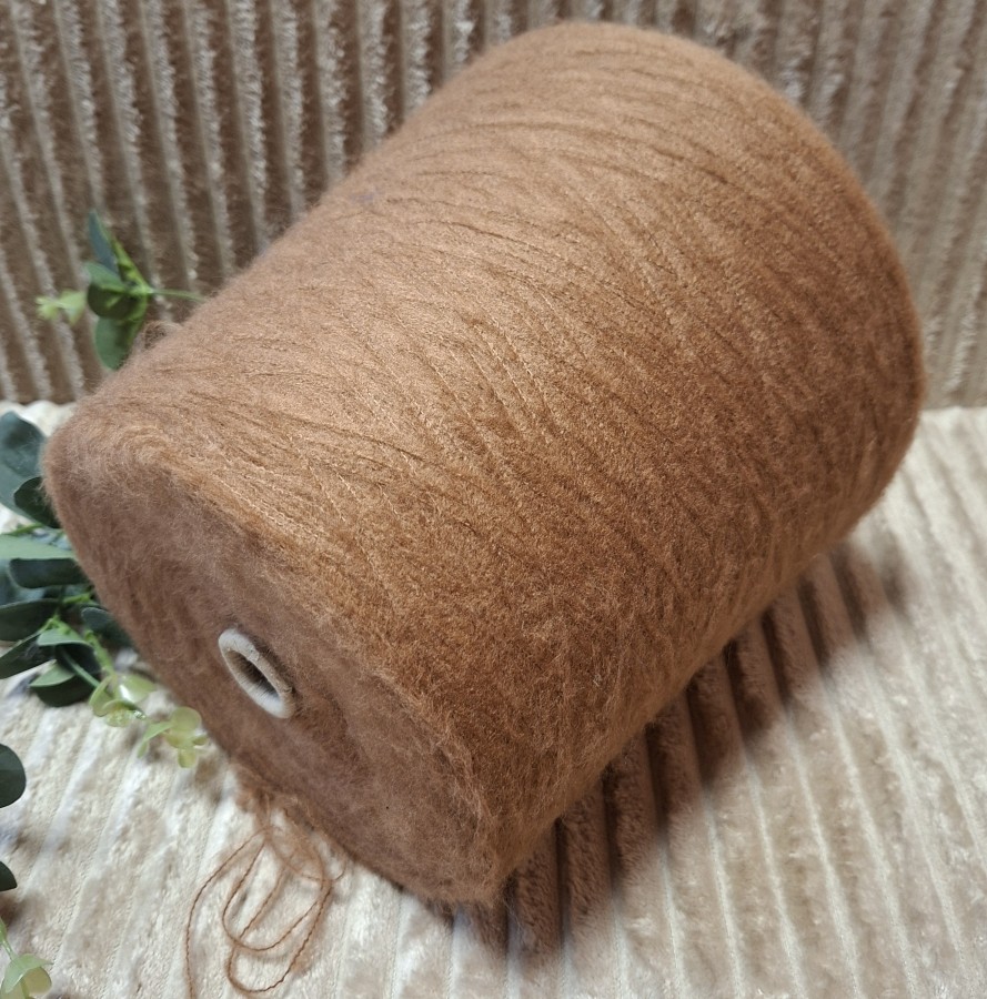 Siūlai su merino vilna ir šilku – švelnūs ir purūs (100 g)