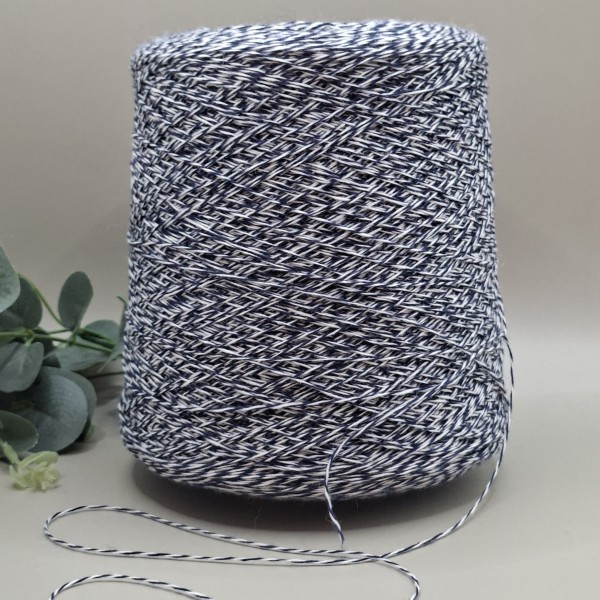 Itališki merino vilnos siūlai – mėlyni-balti, lengvi ir patvarūs MERINOS GEO (100 g)