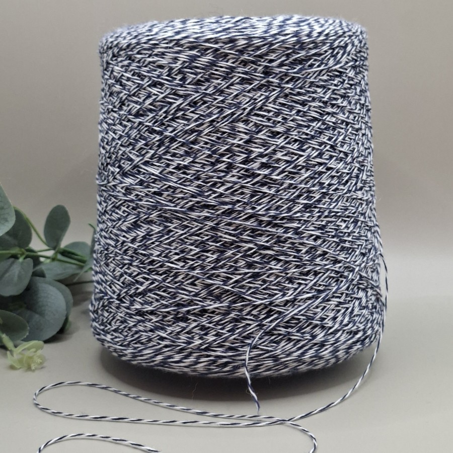 Itališki merino vilnos siūlai – mėlyni-balti, lengvi ir patvarūs MERINOS GEO (100 g)