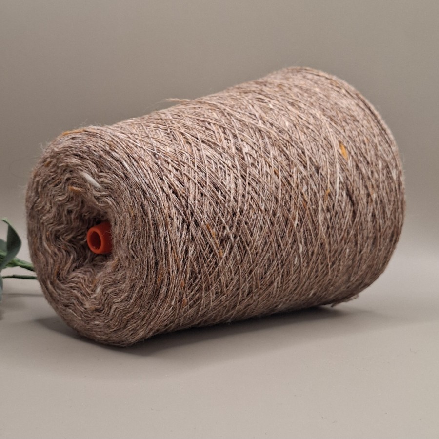 Merino vilnos siūlai tvidas – smėlinė rusva, ploni ir švelnūs (100 g)