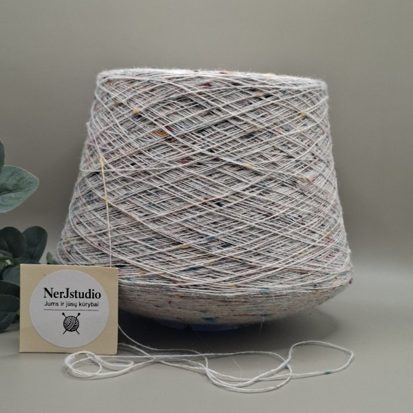 Merino vilnos siūlai tvidas – kreminė (natūrali), ploni ir švelnūs (100 g)
