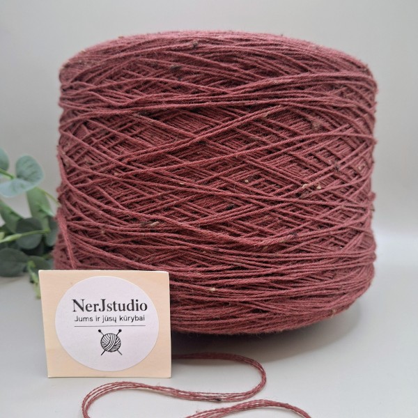 Merino vilnos siūlai – klasikiniai ir žaismingi SLUBBY GREEN (100 g)