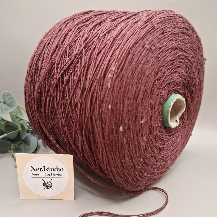 Merino vilnos siūlai – klasikiniai ir žaismingi SLUBBY GREEN (100 g)