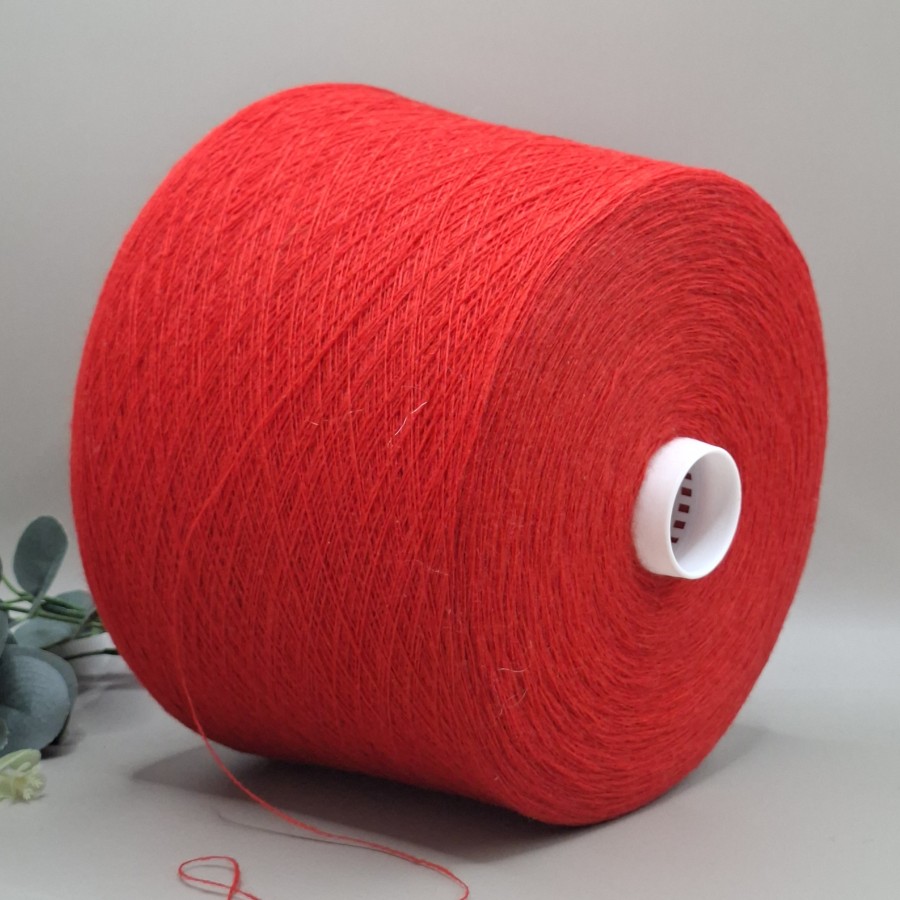 Merino vilnos siūlai – raudoni, lengvi ir švelnūs (100 g)