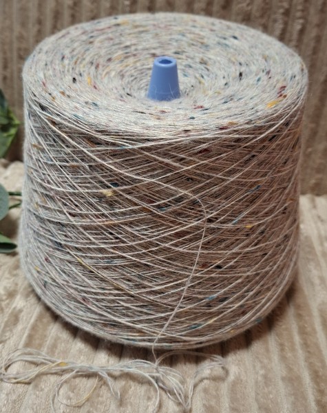 Merino vilnos siūlai su tvido efektu – ploni ir švelnūs (100 g)