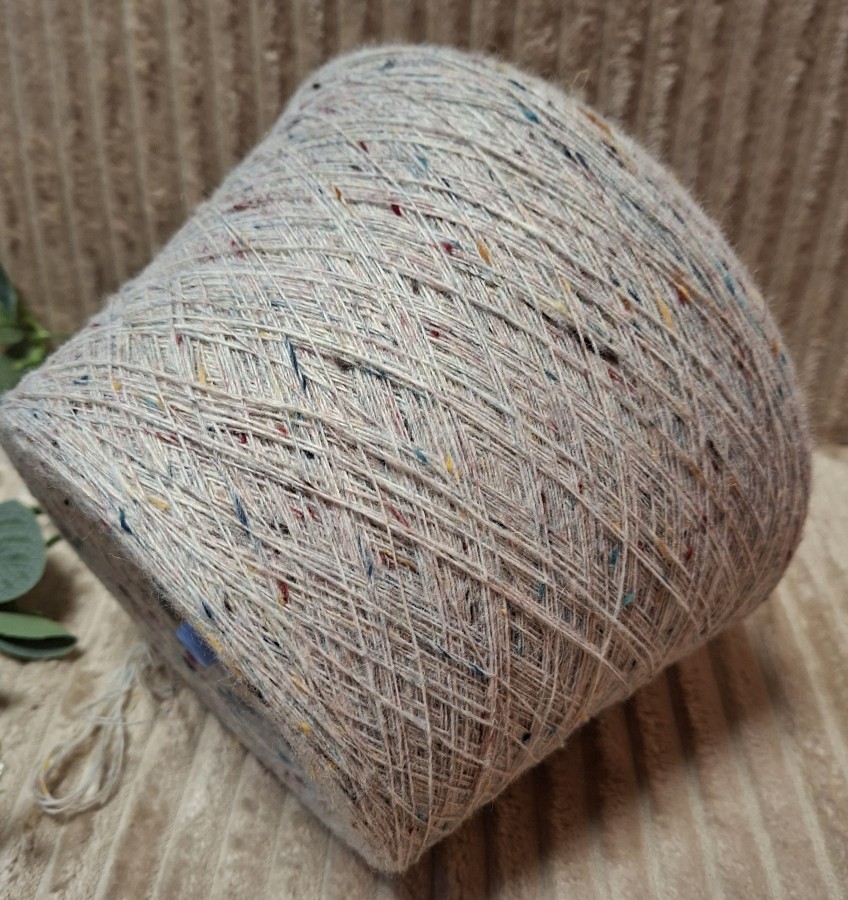 Merino vilnos siūlai su tvido efektu – ploni ir švelnūs (100 g)