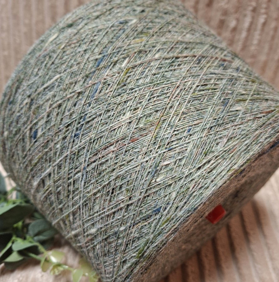 Merino vilnos siūlai tvidas – ploni ir švelnūs (100 g)