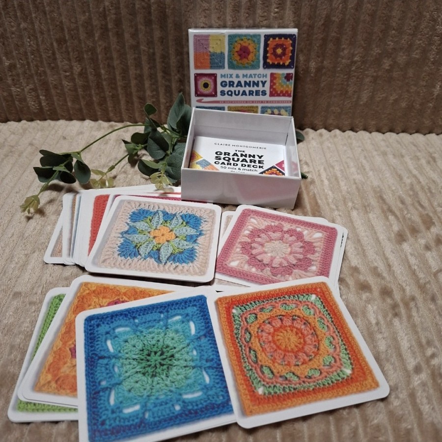 Močiutės kvadratų rinkinys – 50 motyvų su schemomis