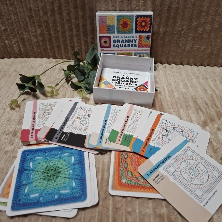 Močiutės kvadratų rinkinys – 50 motyvų su schemomis