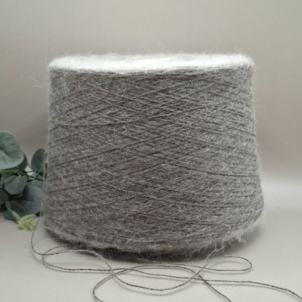 Moheris ir merino – pūkuoti, šilti ir jaukūs siūlai (100 g)