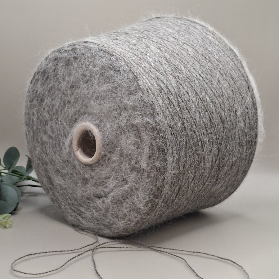 Moheris ir merino – pūkuoti, šilti ir jaukūs siūlai (100 g)