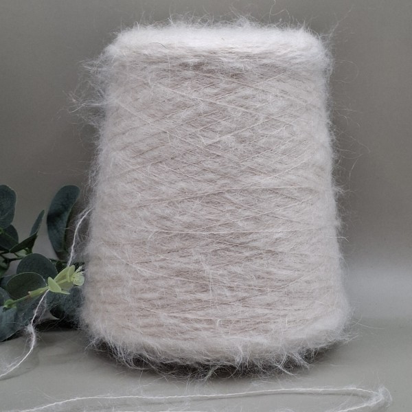 Kid moherio siūlai – pūkuoti ir minkšti TINTO (100 g)