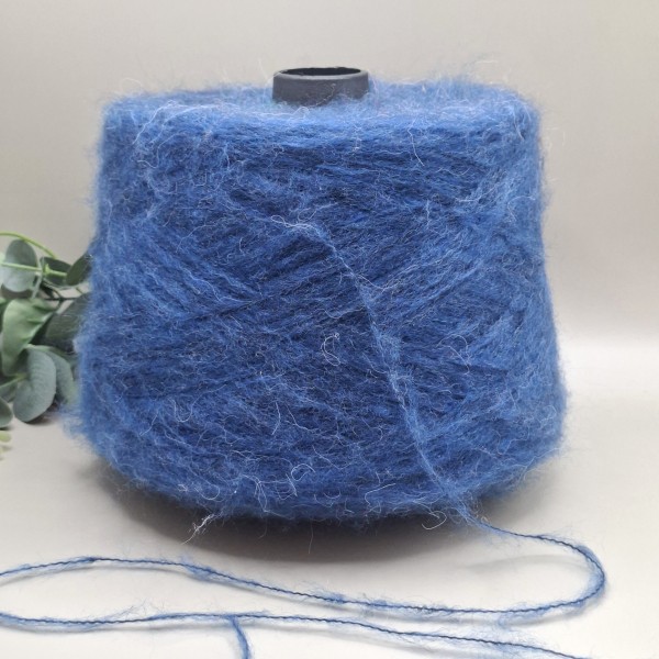 Siūlai su moheriu – lengvi su debesėlio pūku (100 g)