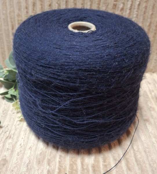 Pusvilnės siūlai – ploni su lengvu pūkeliu (100 g)