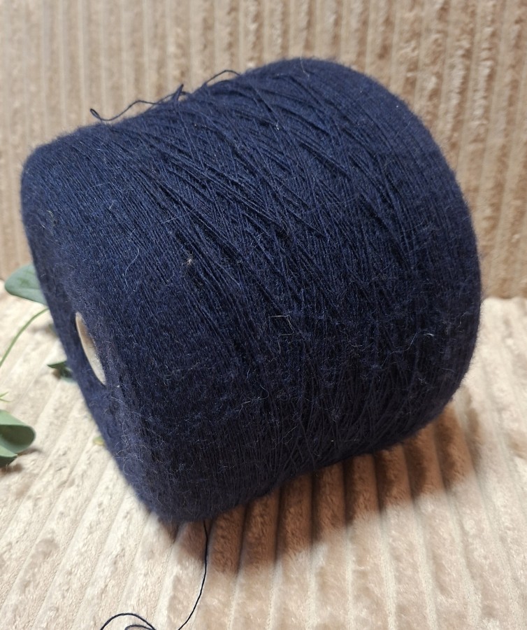 Pusvilnės siūlai – ploni su lengvu pūkeliu (100 g)