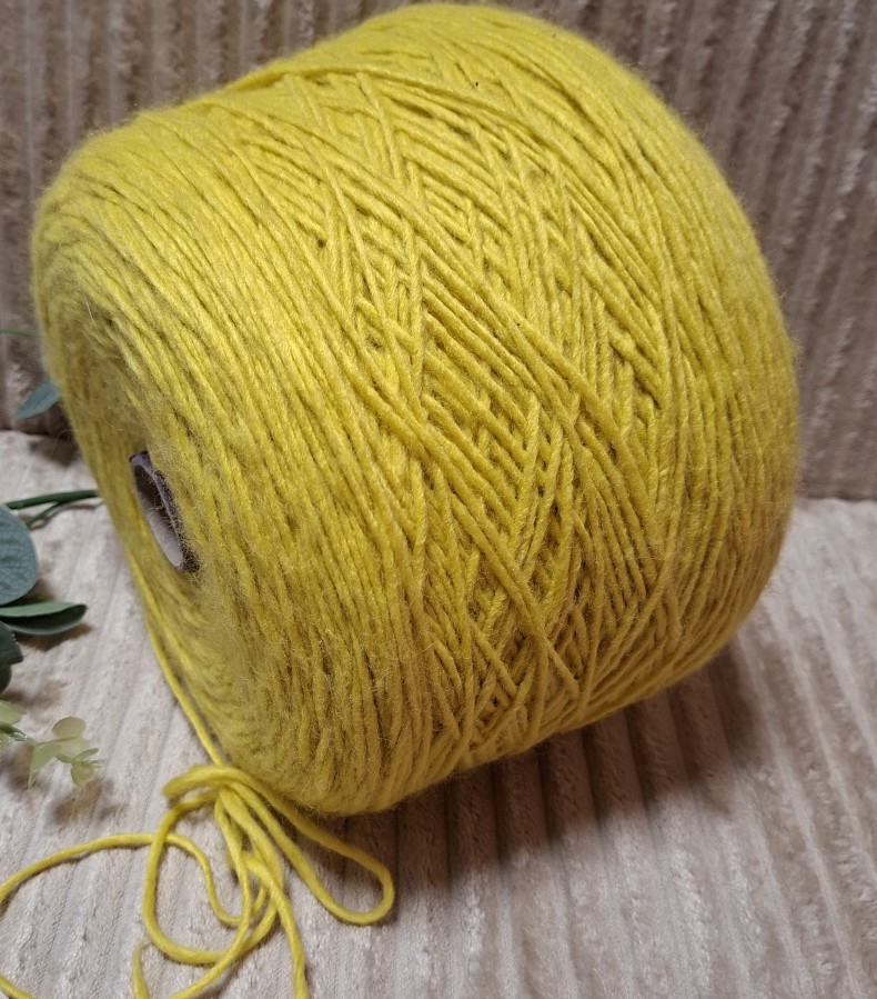 Pusvilnės siūlai – klasikiniai ir švelnūs (100 g)