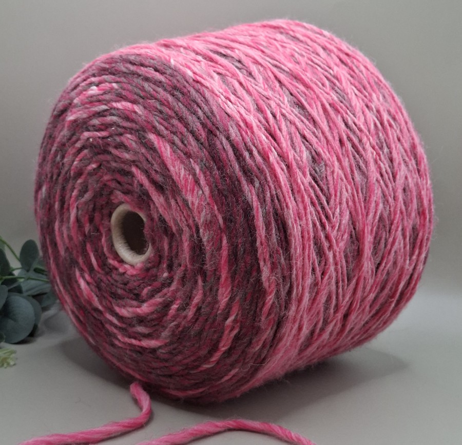 Pusvilnė – storas, minkštas melanžinis fancy siūlas (100 g)