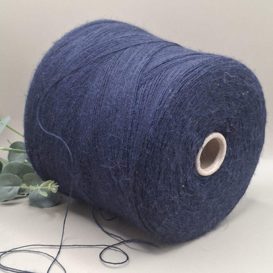 Labai ploni vilnos siūlai – lengvi su subtiliu pūkeliu (100 g)