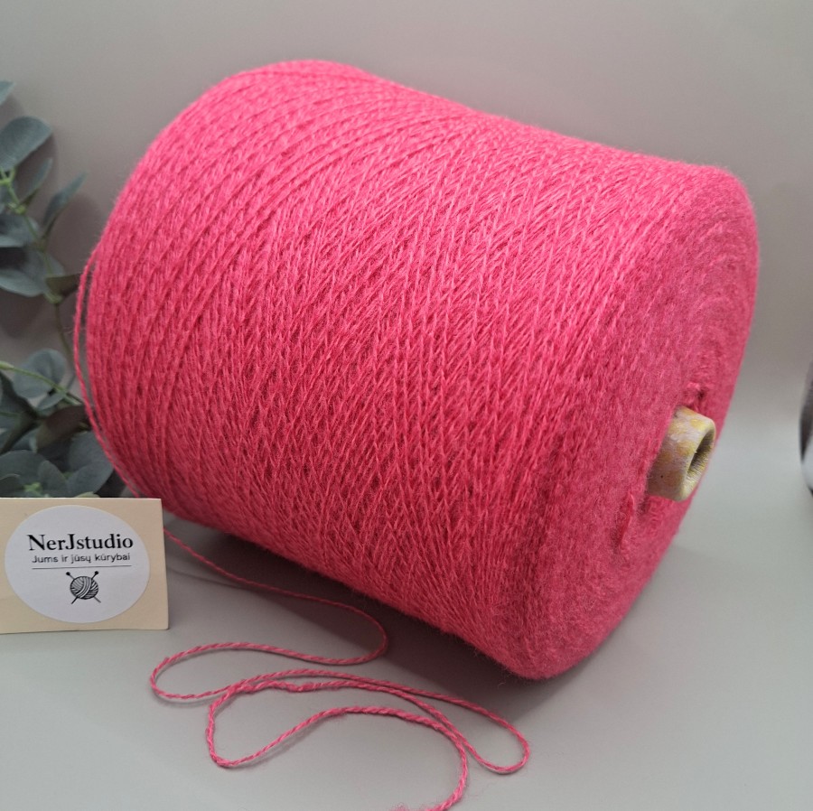 Merino vilna „Volga“ — itin minkšta, nekandanti (100 g) Merino vilna „Volga“ — itin minkšta, nekandanti (100 g)