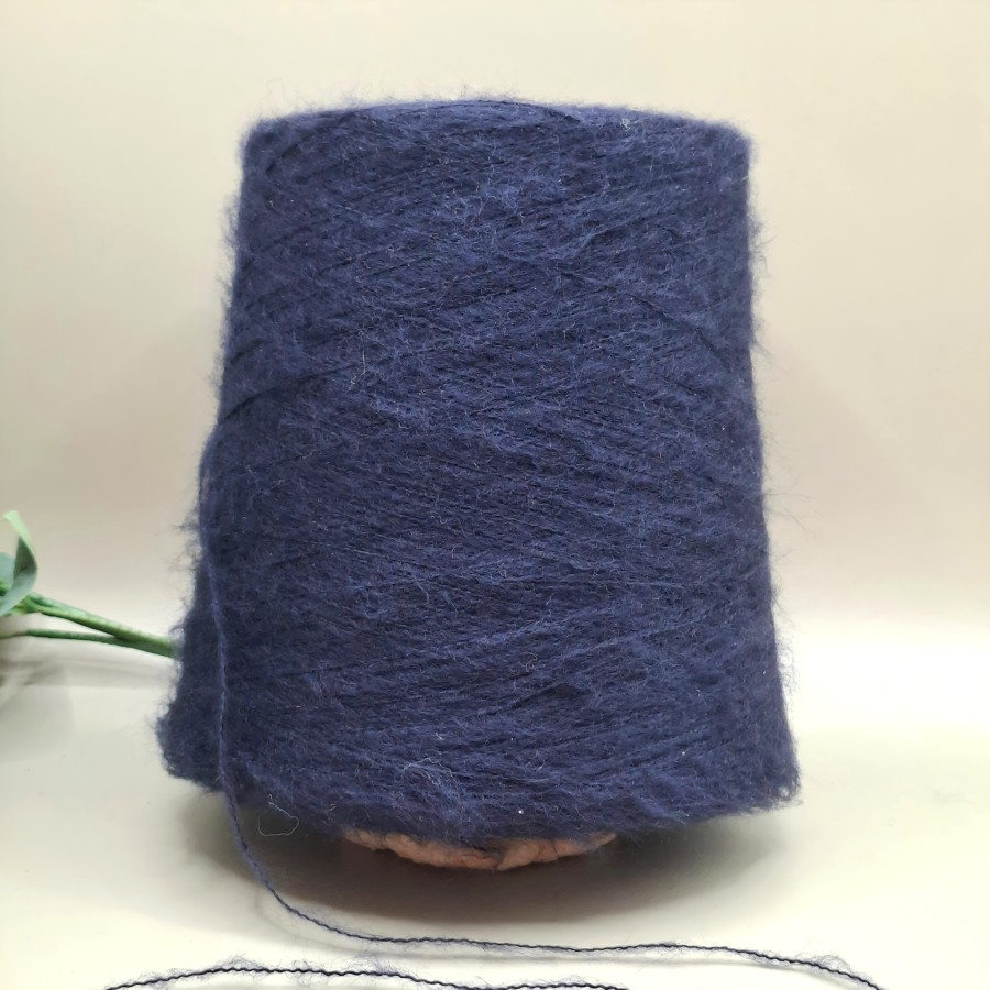 Alpakos siūlai – purūs, minkšti ir lengvi (100 g)