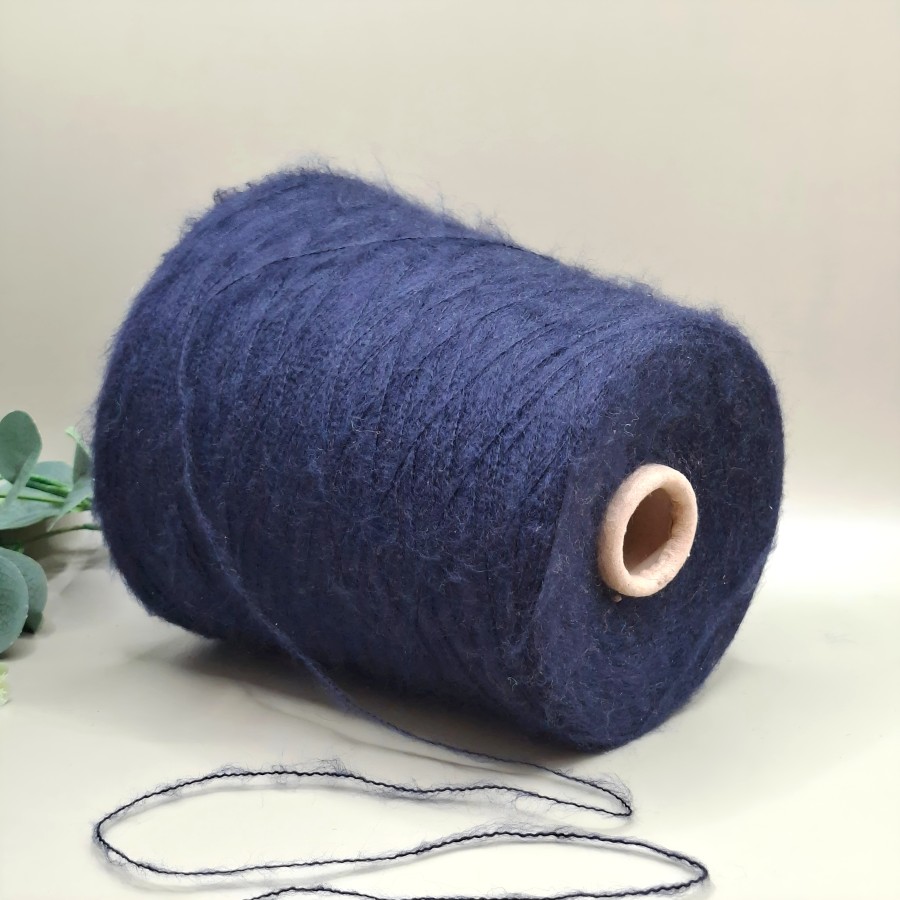 Alpakos siūlai – purūs, minkšti ir lengvi (100 g)