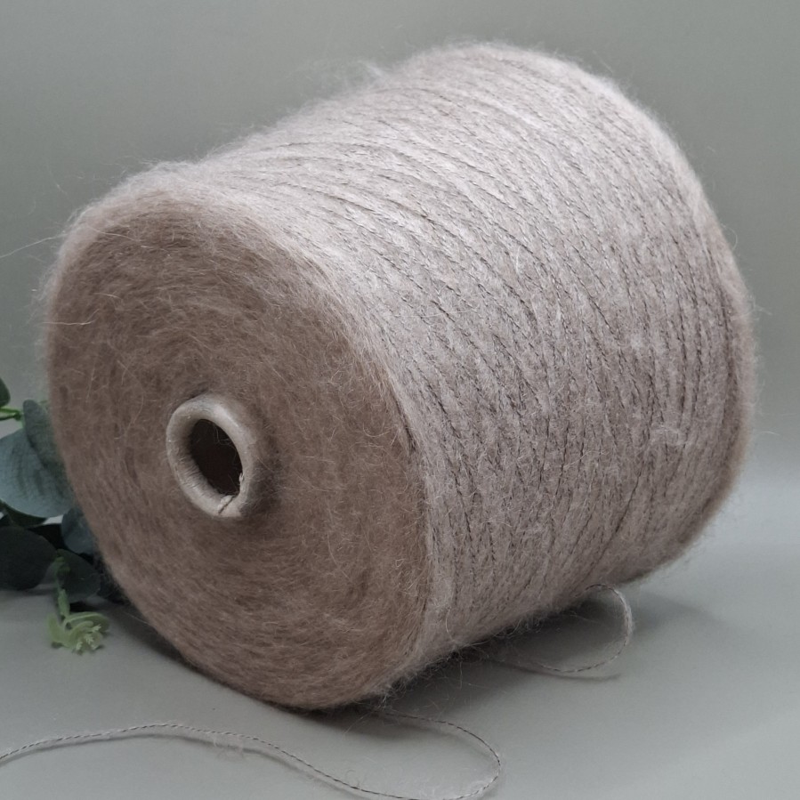 Kid mohero siūlai – pūkuoti ir minkšti TINTO (100 g)