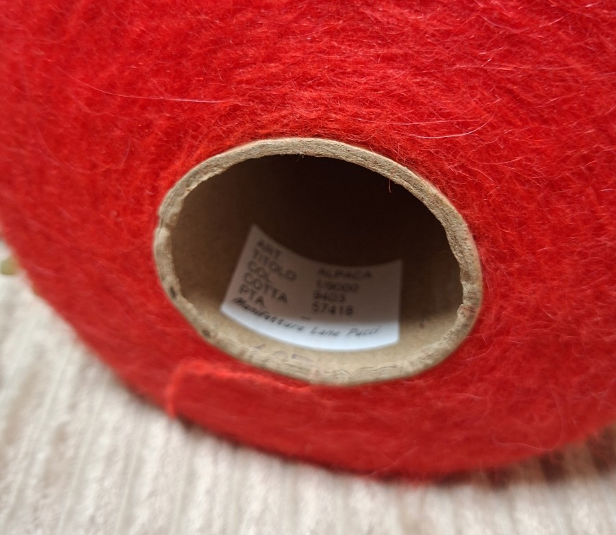 Siūlai su alpaka – lengvi ir pūkuoti (100 g)