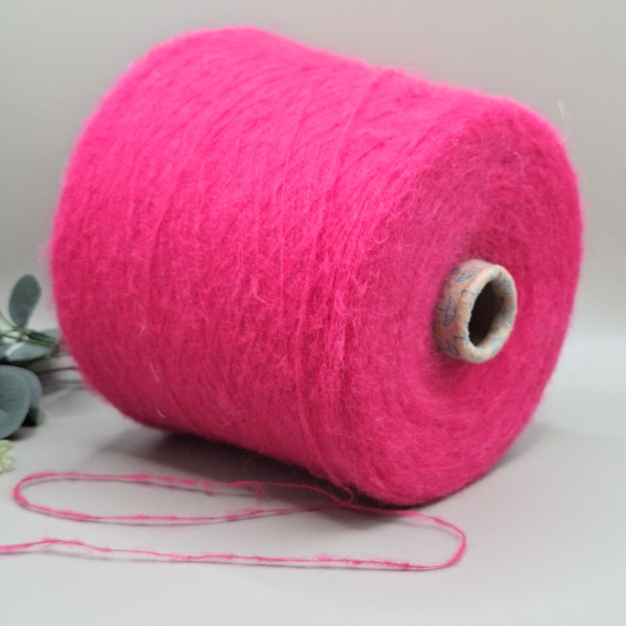 Alpakos siūlai – purūs, lengvi ir itin švelnūs (100 g)