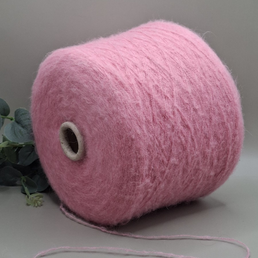 Alpakos siūlai – minkšti, pūkuoti ir švelnūs (100 g)