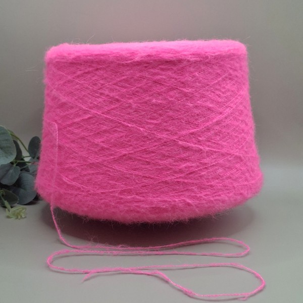 Alpakos siūlai – minkšti, švelnūs su subtiliu pūkeliu (100 g)